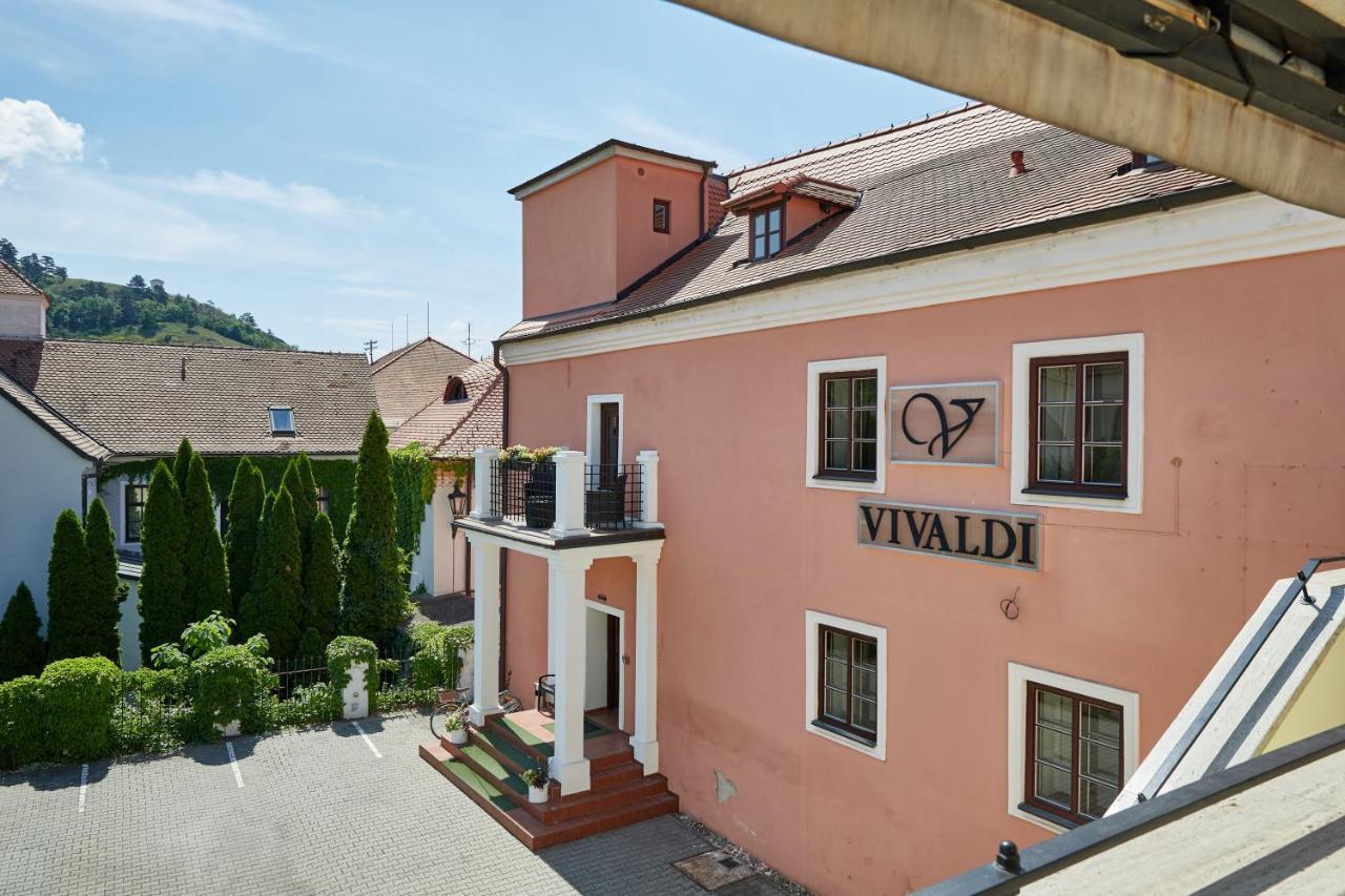 Vivaldi Apartments Mikulov Esterno foto